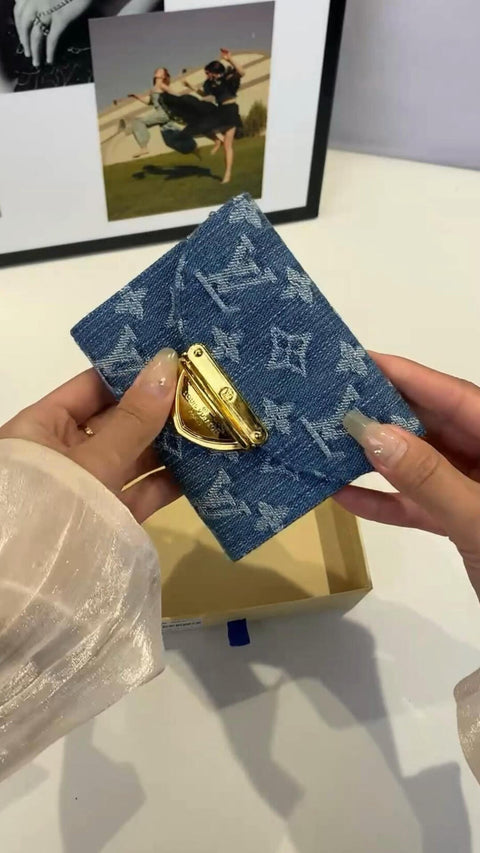 Mini borsa Capucines decorata in denim di lusso