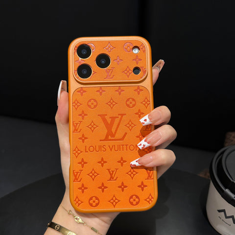Luxuriöse iPhone-Hülle mit geprägtem Muster