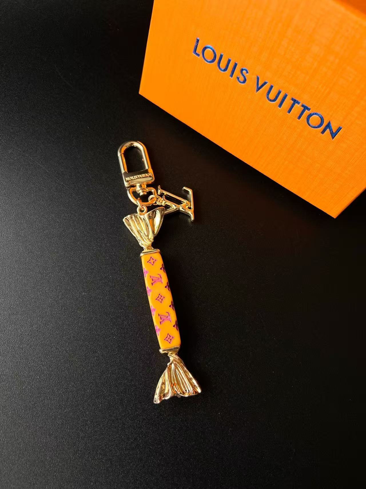 Candy Charm Keychain – Cute Luxury-Inspired Bag Pendant Accessory