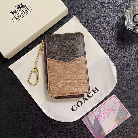 Portafoglio porta carte classico chic e senza tempo dal design elegante