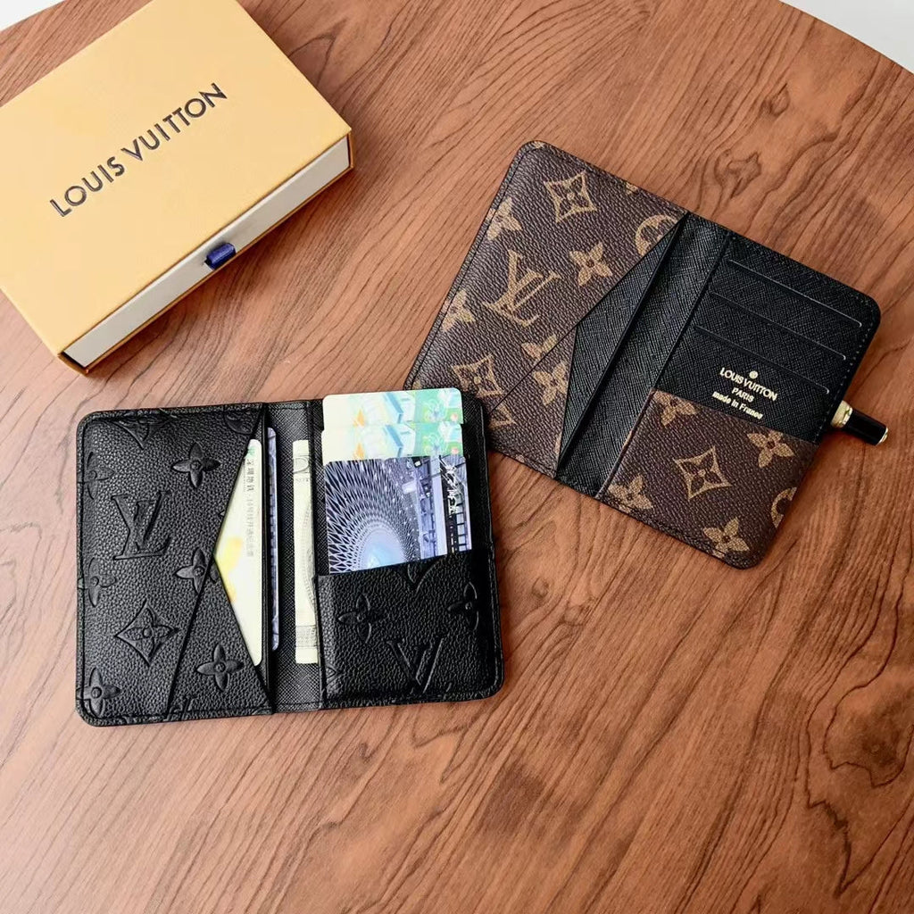 Elegante Lou Checkered & Monogramm-Geldbörsen