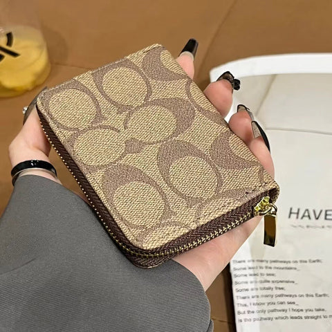 Luxuriöse, von MK & CO inspirierte Brieftaschenkollektion mit Reißverschluss