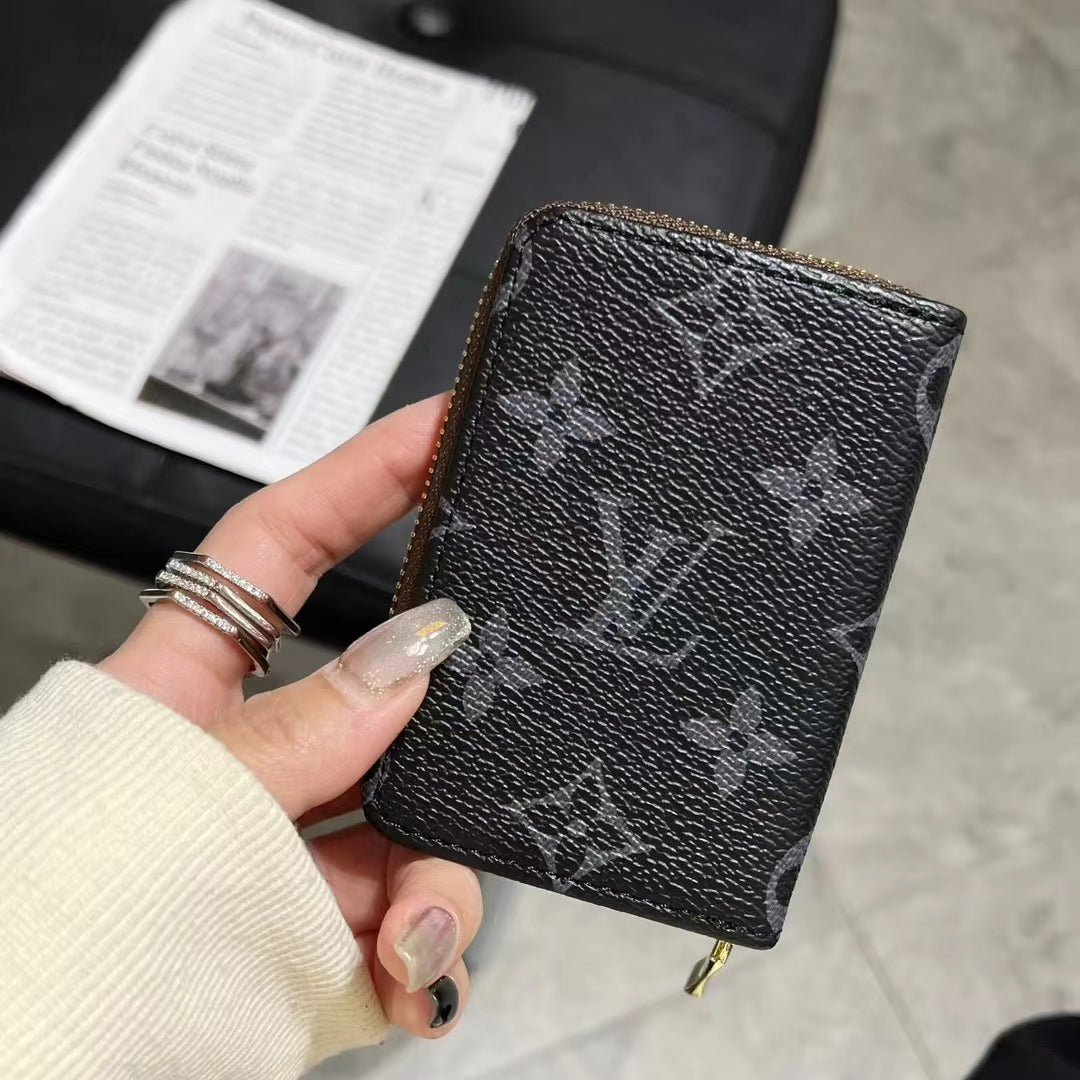 Συλλογή Luxury Monogram Zipper Wallet – Lou, GG και BBR