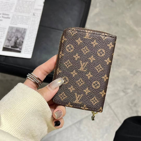 مجموعة المحفظة الفاخرة بسحاب Monogram – Lou، GG، وBBR