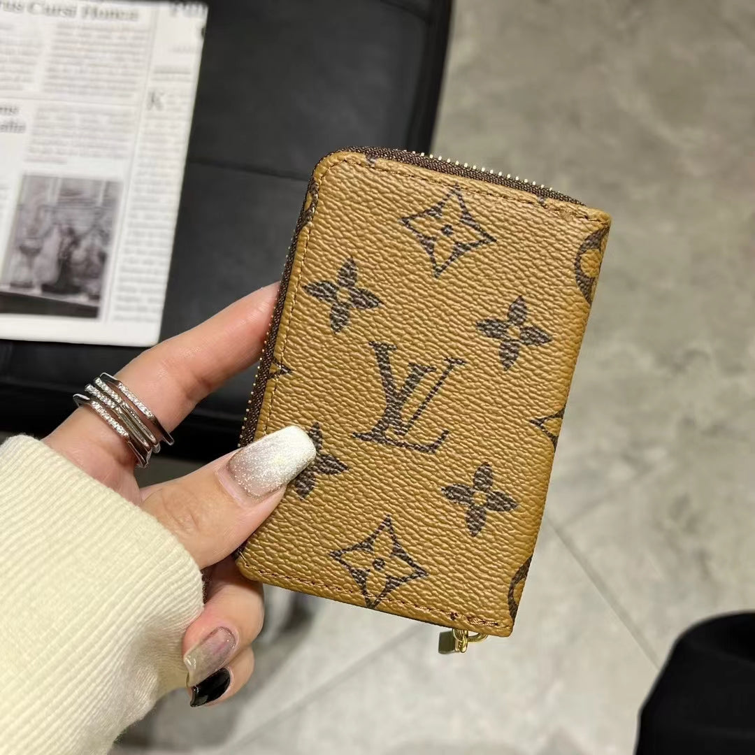 Συλλογή Luxury Monogram Zipper Wallet – Lou, GG και BBR