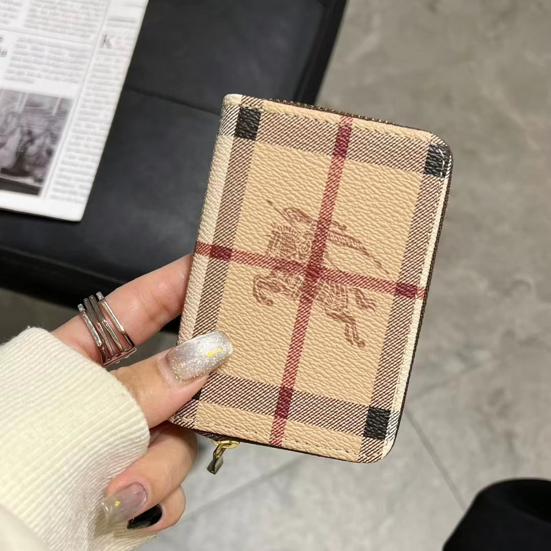 Συλλογή Luxury Monogram Zipper Wallet – Lou, GG και BBR