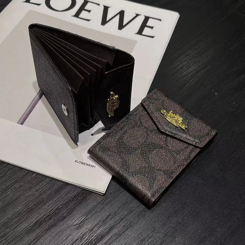 Carteiras luxuosas para porta-cartões com monograma inspiradas em MK & CO