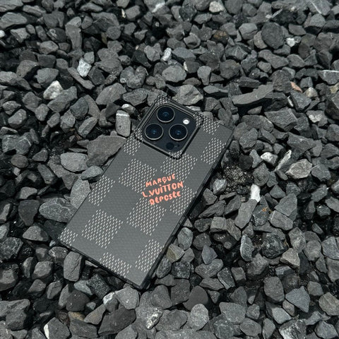 Luxuriöse quadratische iPhone-Hülle in Schwarz und Weiß