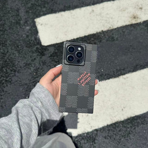 Luxuriöse quadratische iPhone-Hülle in Schwarz und Weiß