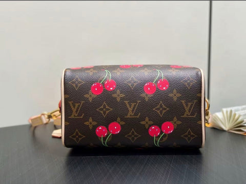 🌟 Μπρελόκ L- Cherry: Χαριτωμένο + Πολυτελές, Όλα σε Ένα 🍒✨