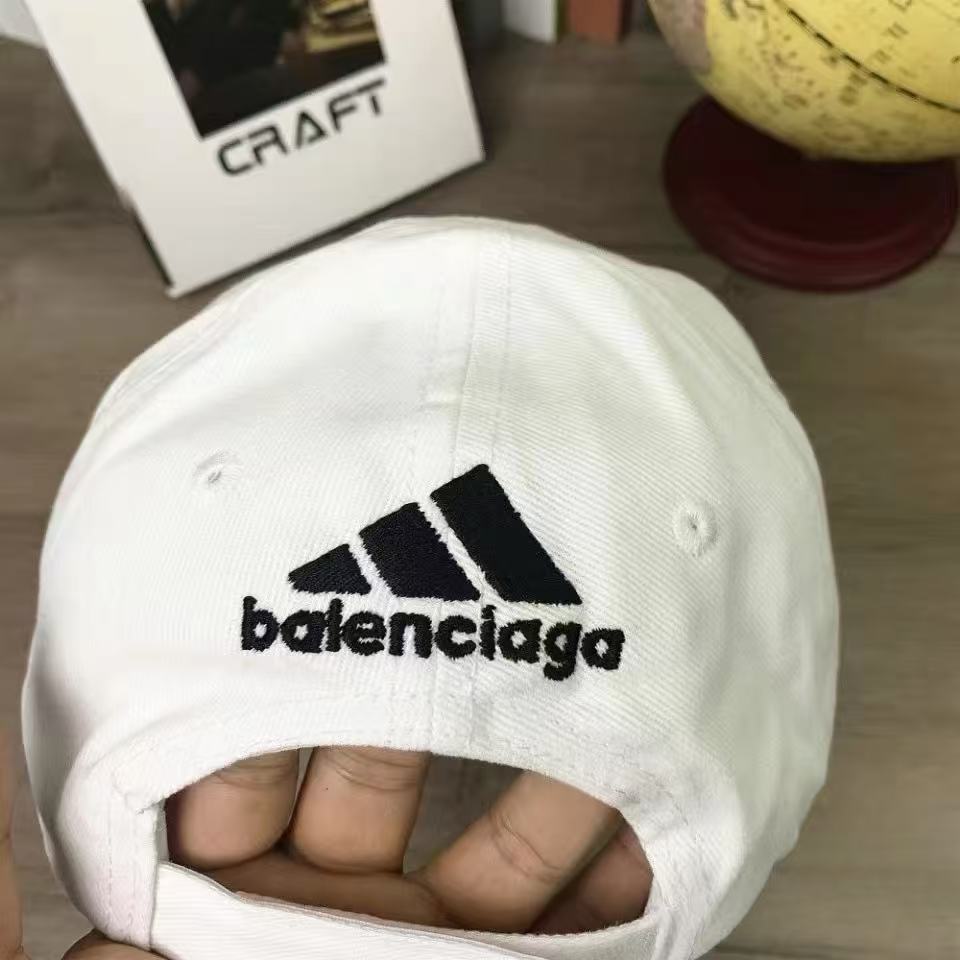 Classic luxury hat 05