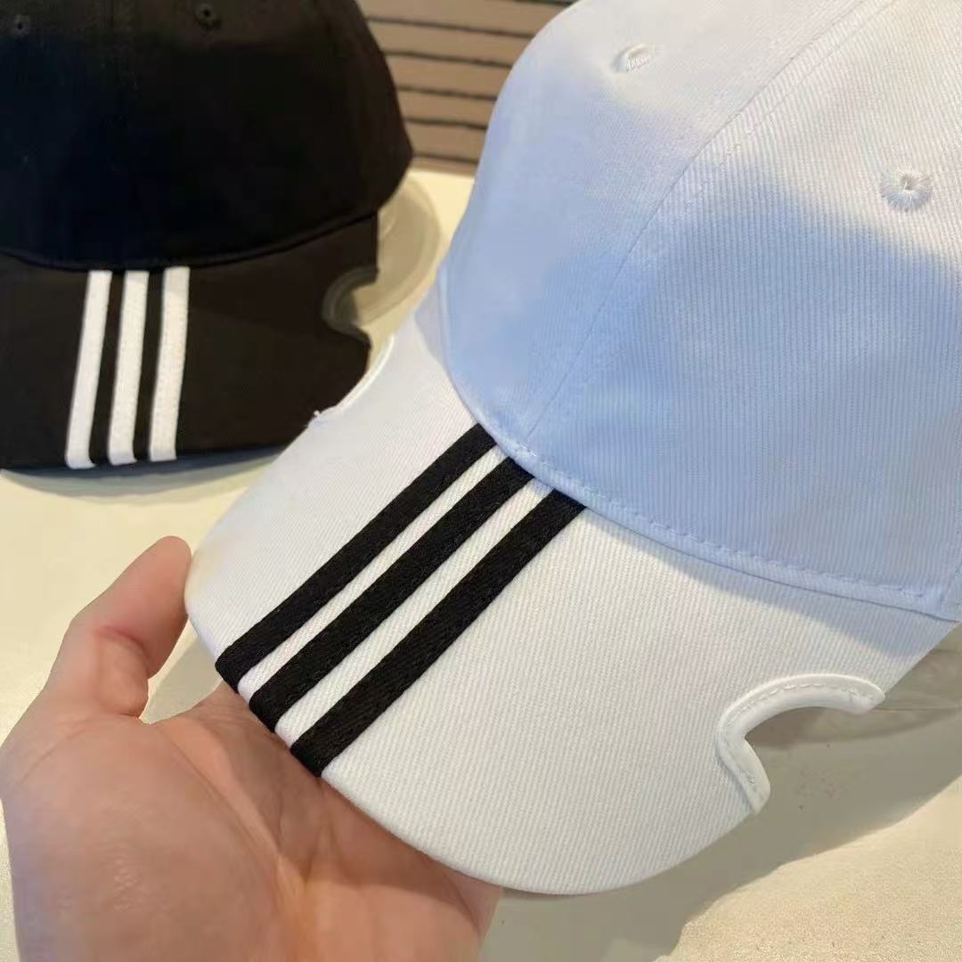 Classic luxury hat 05