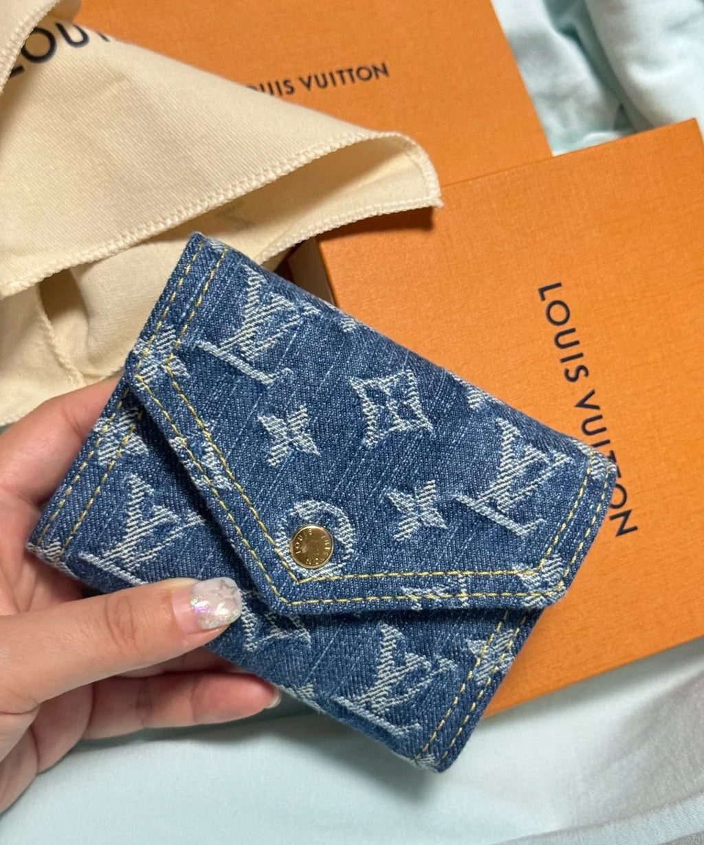 Mini borsa Capucines decorata in denim di lusso