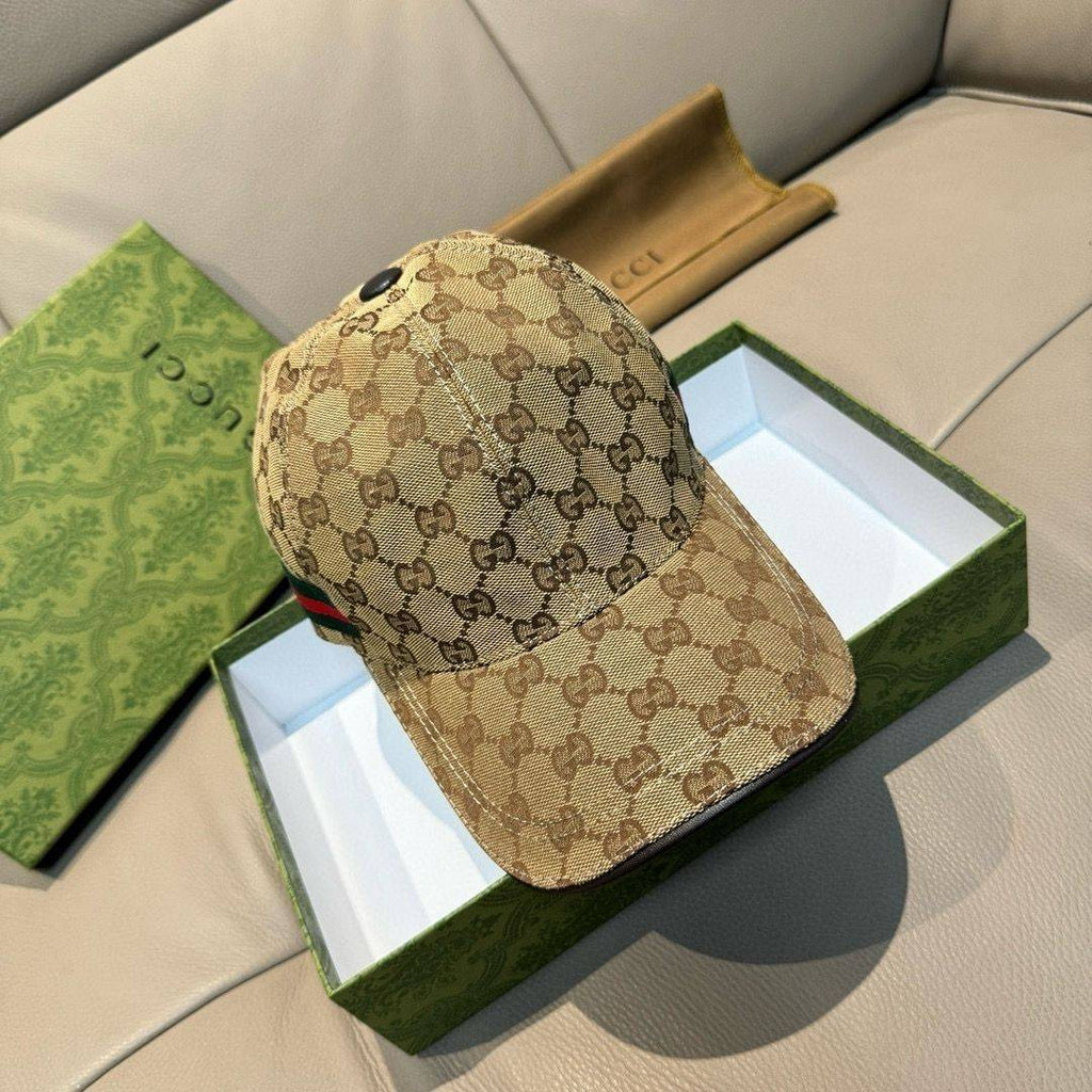 Classic luxury hat 02