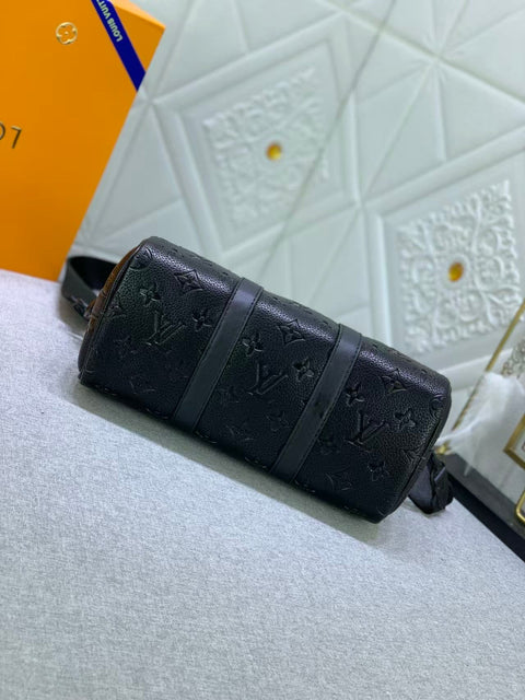 Lou Black 高級レザーバッグ – 多用途、スタイリッシュ、機能的
