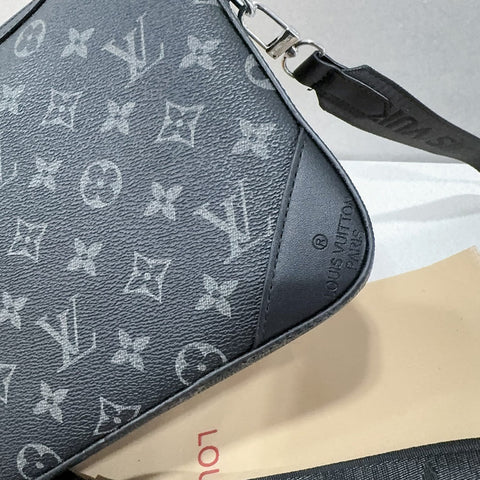Sac messager classique Monogram Trio - Un incontournable de la mode 011