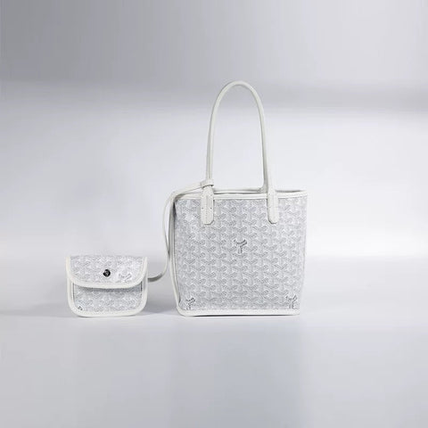 Parisian Luxury Geometric Tote Bag – Elegant & Versatile 013