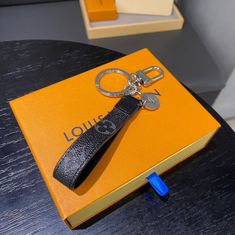 Porte-clés en cuir de luxe – Design monogramme classique