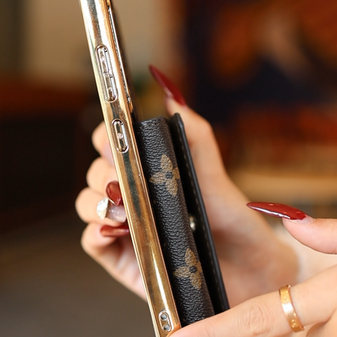 Capa de couro premium para Samsung com suporte para cartão e pulseira