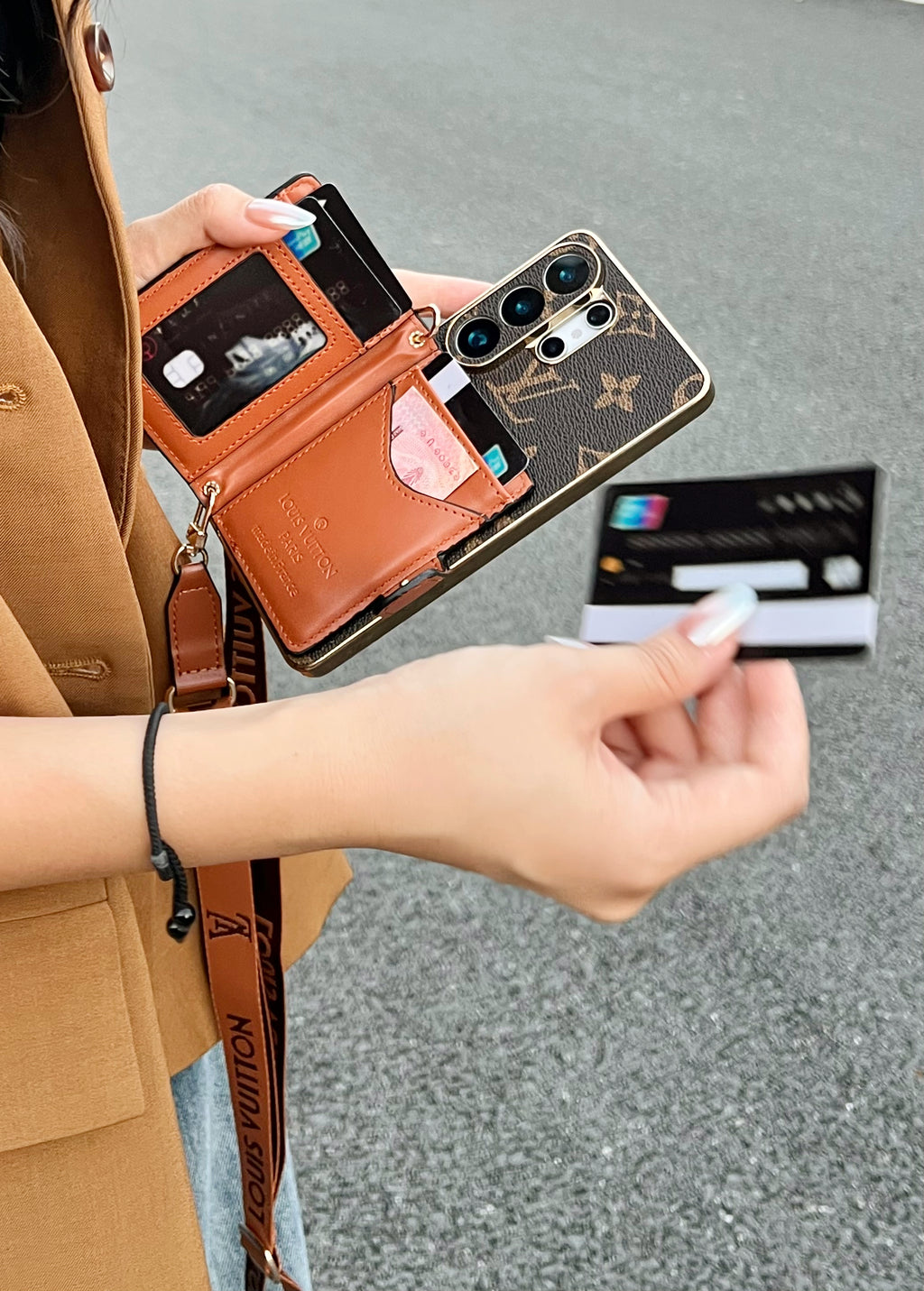Luxury Crossbody Phone Case with Card Holder & Adjustable Shoulder Strap for Samsung