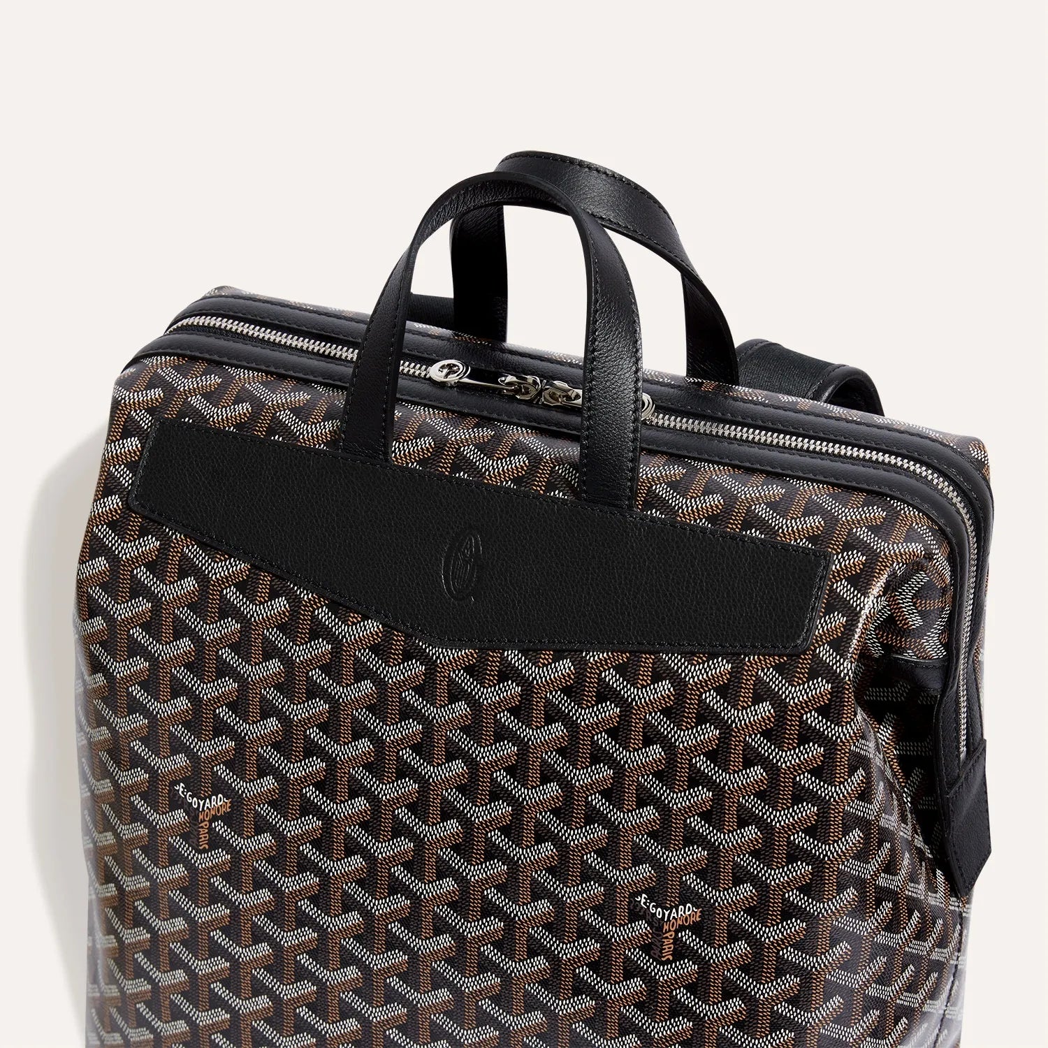 Mochila de lujo moderna: su compañera de viaje perfecta & para el día a día