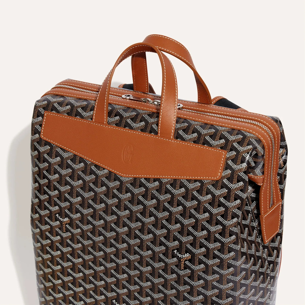 Mochila de lujo moderna: su compañera de viaje perfecta & para el día a día