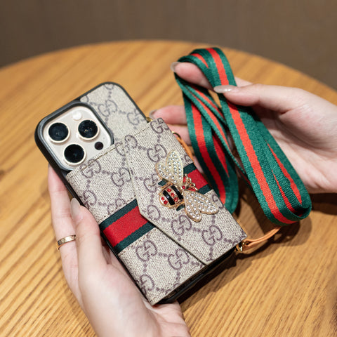 Premium Advanced iPhone-Hülle zum Umhängen mit Kartenhalter und Schultergurt