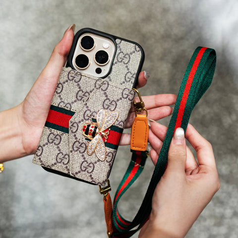 Premium Advanced iPhone-Hülle zum Umhängen mit Kartenhalter und Schultergurt