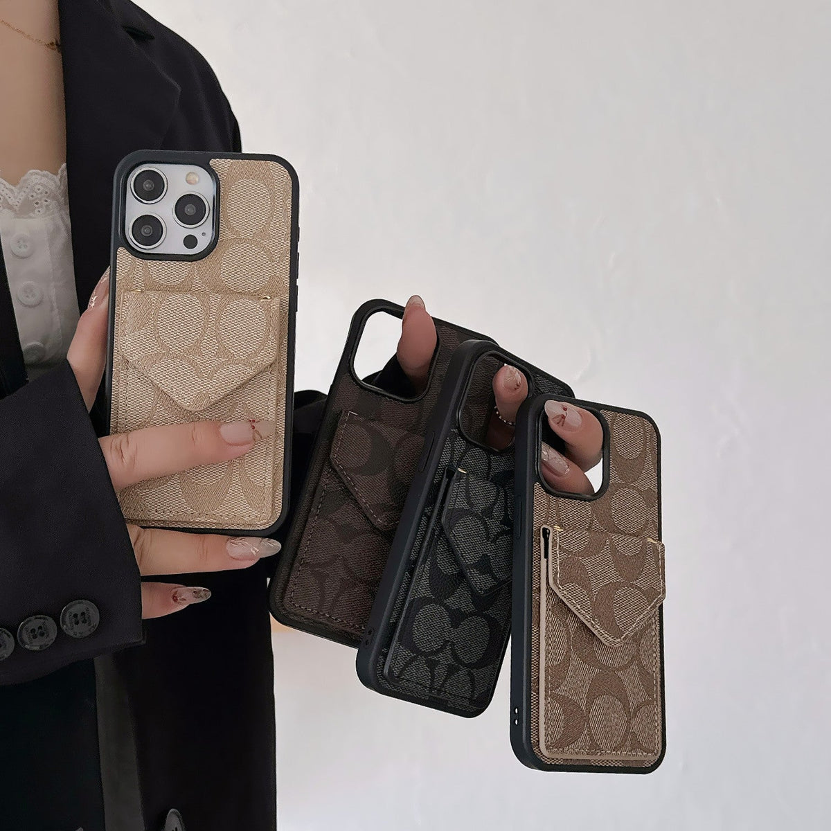 Custodia classica per iPhone con porta carte e cinturino nero chiaro -SJ240513