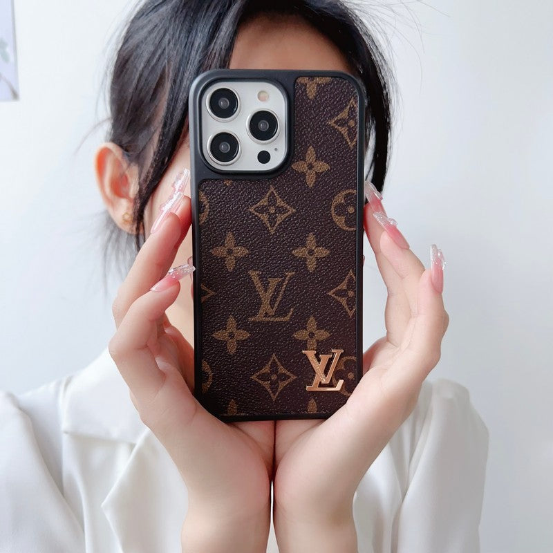 Capa luxuosa clássica marrom para iPhone