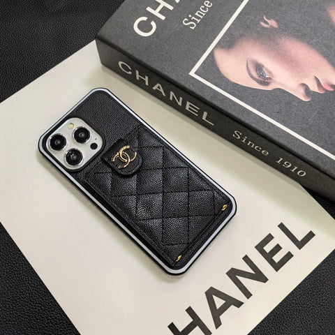 Elegante iPhone-Hülle aus Leder zum Umhängen