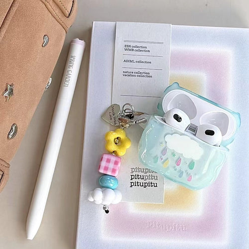 Blue Cloud AirPods etui med beaded charm