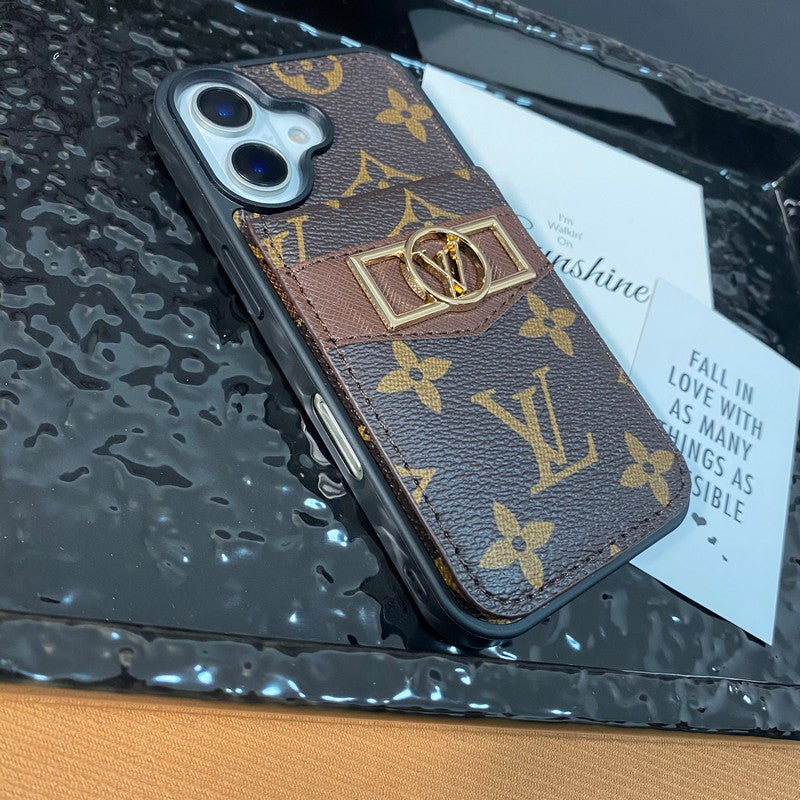 Luxuriöse iPhone-Hülle mit Kartenetui und goldenem Logo