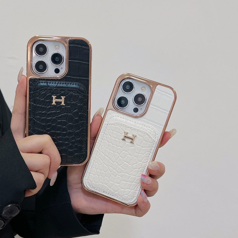 Capa para iPhone em couro dourado rosa H