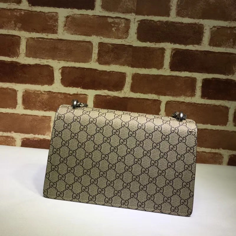 Handtasche mit klassischem GG-Monogramm