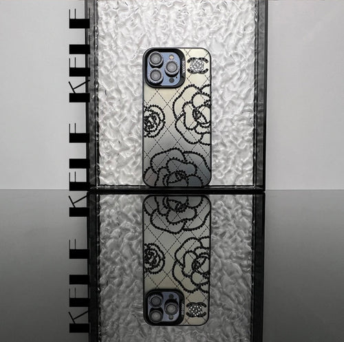 CAMELLIA-INSPIRERET IPHONE CASE MED UNIKT DESIGN